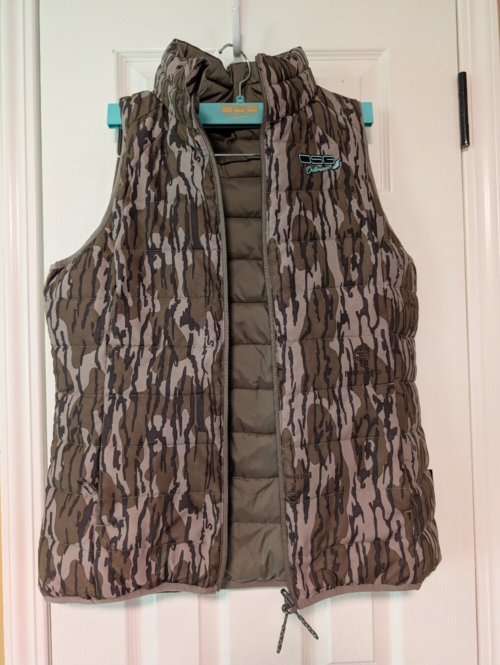 DSG Mossy Oak Bottomland Reversible Puffer Vest